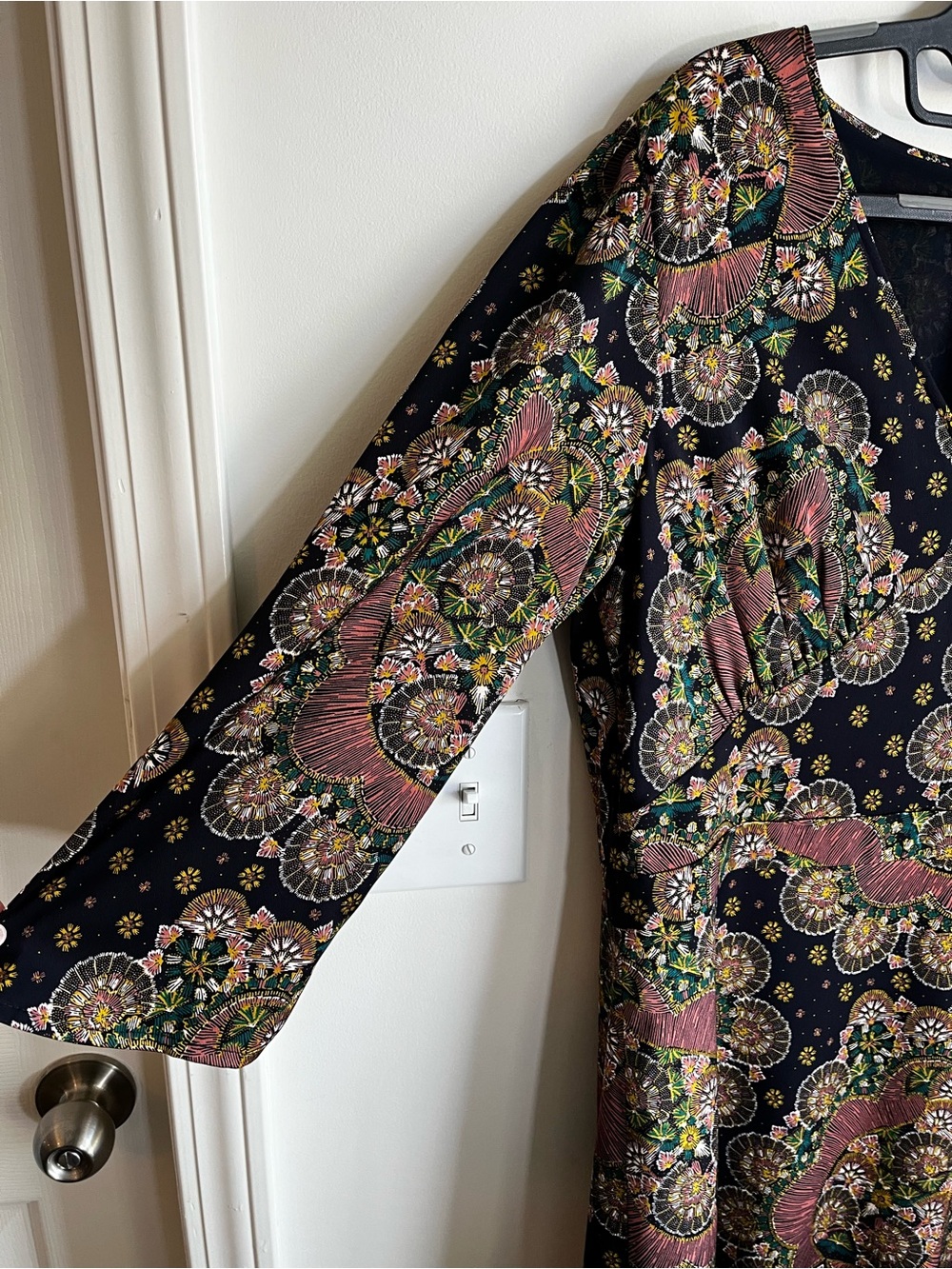 J. Crew Point Sur Long Sleeve Floral Paisley V-Neck Midi Dress Size 10 - Picture 5 of 11